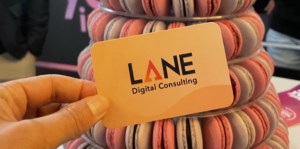Photo de collaboration LANE x Make.com